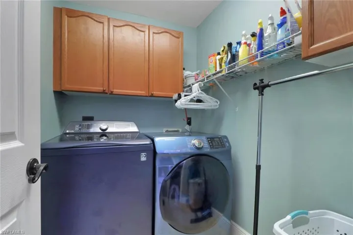 109 38th Pl, Cape Coral, Florida 33993