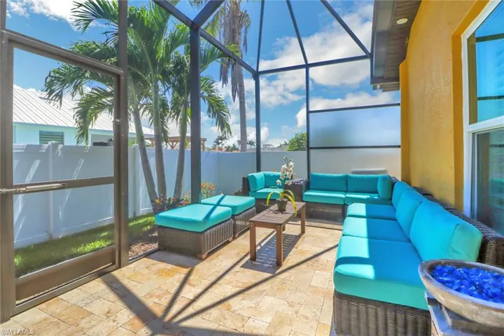 109 38th Pl, Cape Coral, Florida 33993