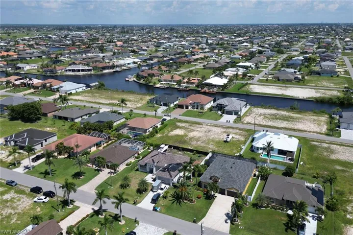 109 38th Pl, Cape Coral, Florida 33993