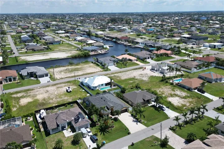 109 38th Pl, Cape Coral, Florida 33993