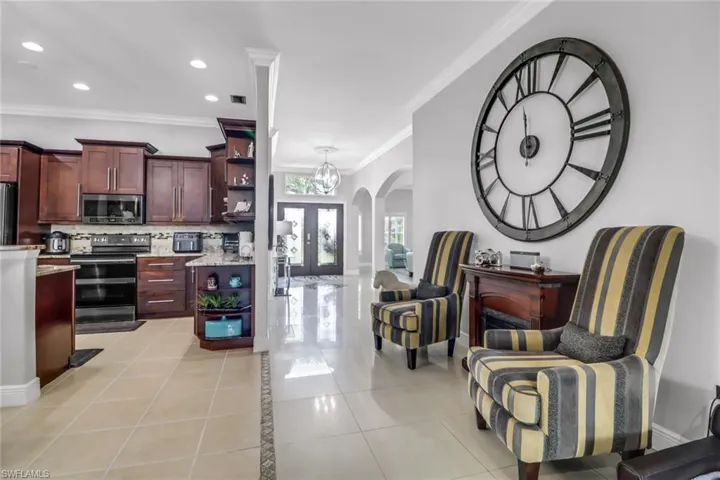 109 38th Pl, Cape Coral, Florida 33993