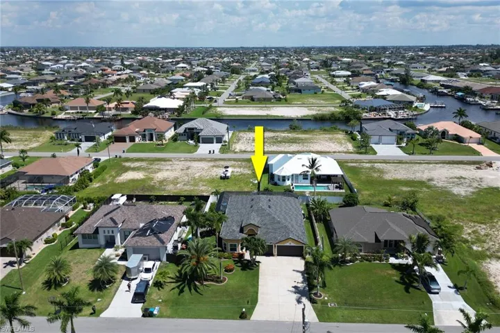 109 38th Pl, Cape Coral, Florida 33993