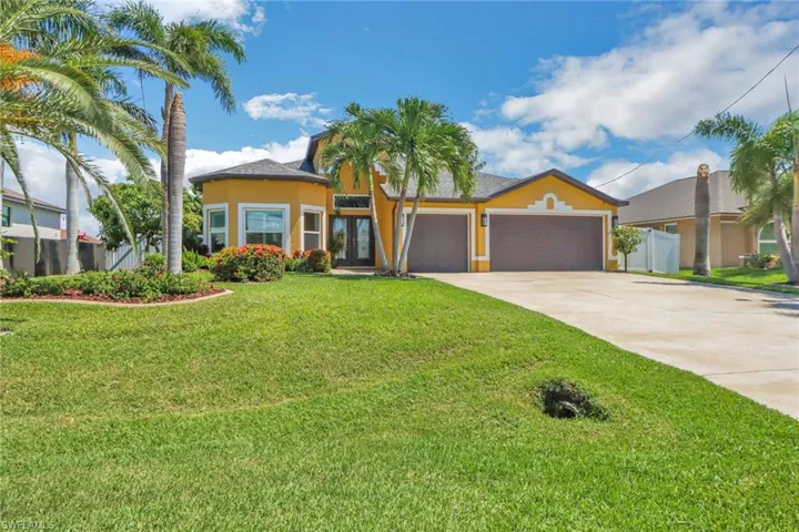 109 38th Pl, Cape Coral, Florida 33993