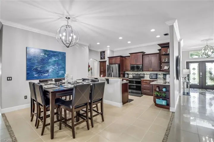 109 38th Pl, Cape Coral, Florida 33993
