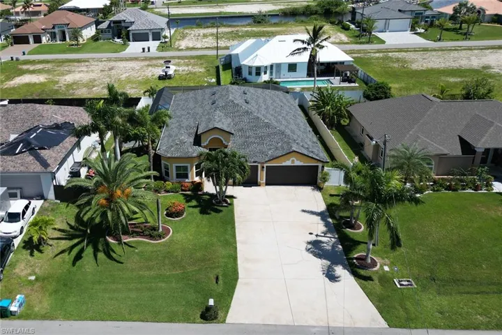 109 38th Pl, Cape Coral, Florida 33993