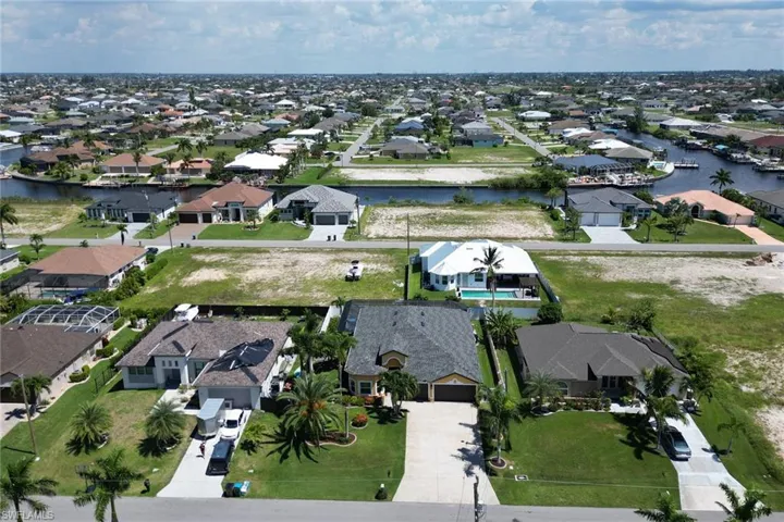 109 38th Pl, Cape Coral, Florida 33993
