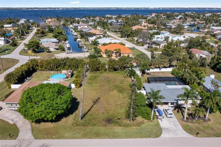 15594 Copra LN, FORT MYERS FL 33908