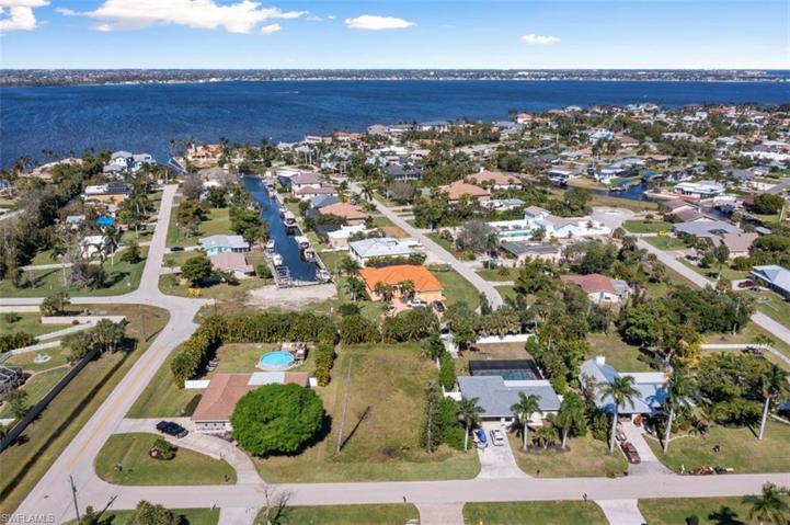 15594 Copra LN, FORT MYERS FL 33908