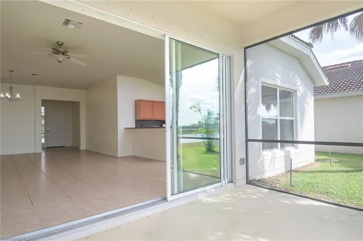 Screened-in lanai
