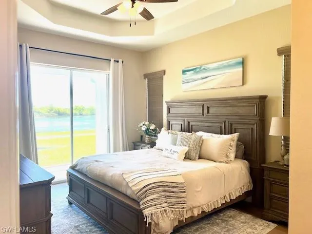 Owner's Suite with a beautiful view 10' ceilings, coffered ceiling.
