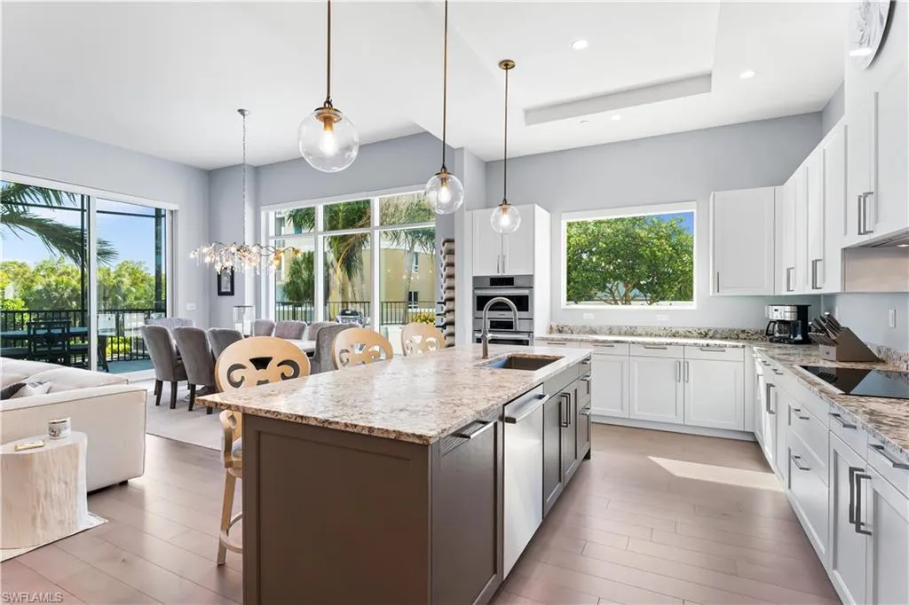 4142 Bay Beach LN, Fort Myers Beach, FL 33931,224032061