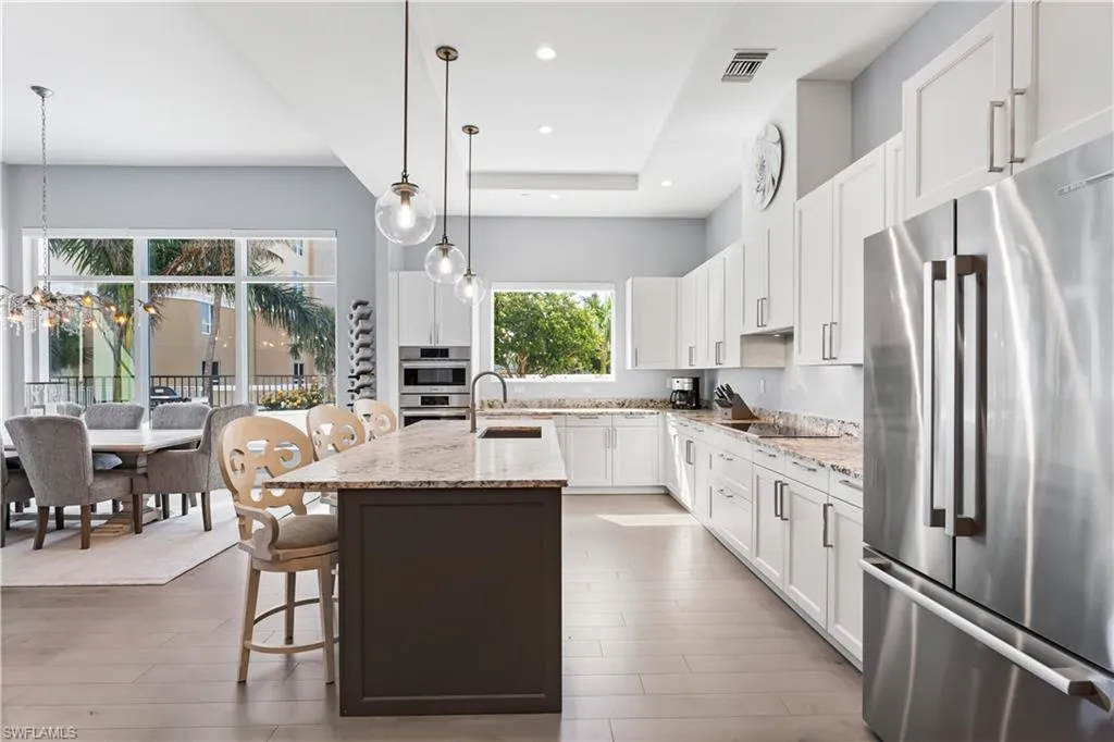 4142 Bay Beach LN, Fort Myers Beach, FL 33931,224032061