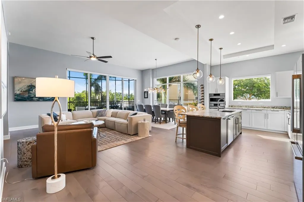 4142 Bay Beach LN, Fort Myers Beach, FL 33931,224032061