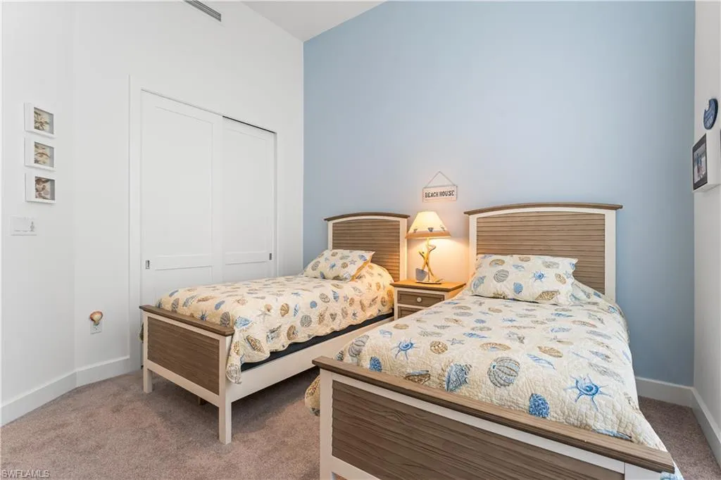 4142 Bay Beach LN, Fort Myers Beach, FL 33931,224032061