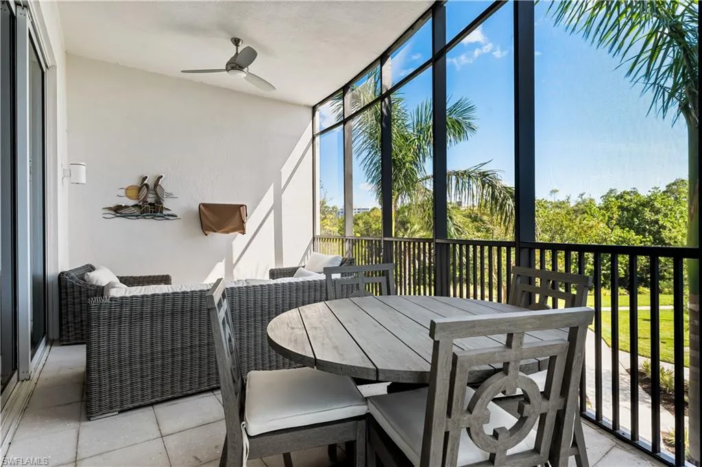 4142 Bay Beach LN, Fort Myers Beach, FL 33931,224032061