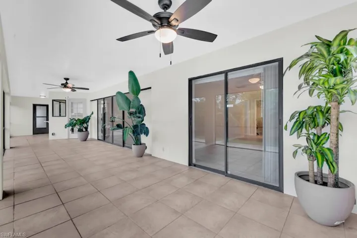 15894  Gleneagle  CT, Fort Myers, FL 33908
