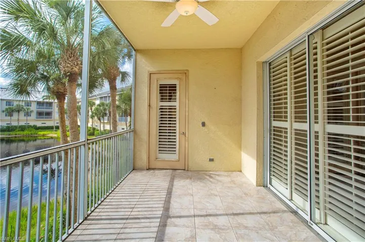 825  Bentwater  CIR, Naples, FL 34108