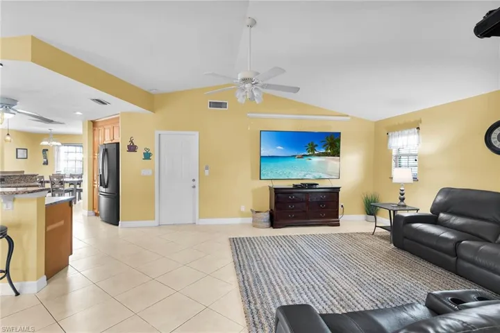 4020 Sw 2nd Ave, Cape Coral, Florida 33914