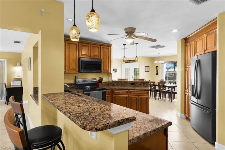 4020 Sw 2nd Ave, Cape Coral, Florida 33914