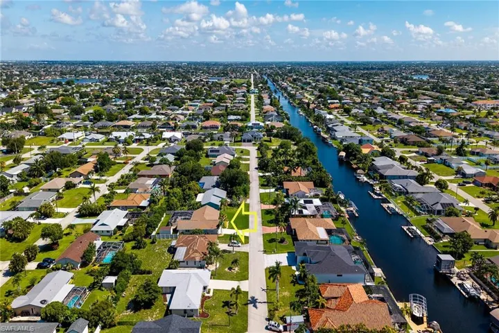 4020 Sw 2nd Ave, Cape Coral, Florida 33914