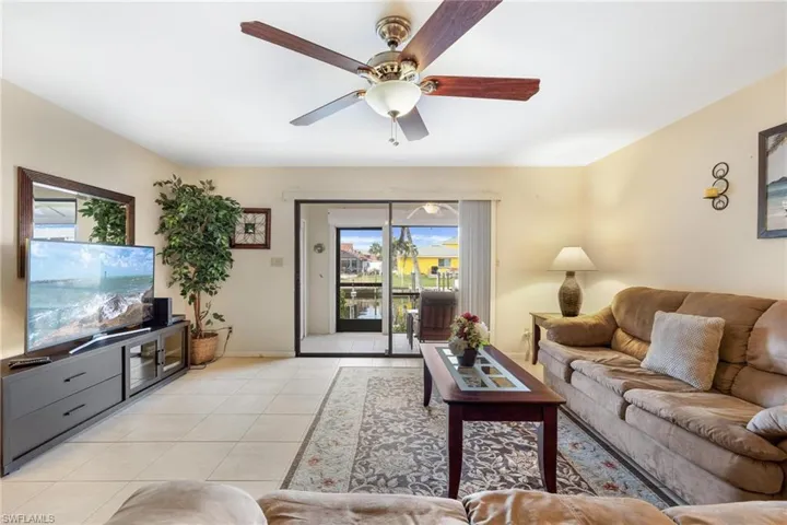 1102 Se 39th Ter # 105, Cape Coral Fl 33904
