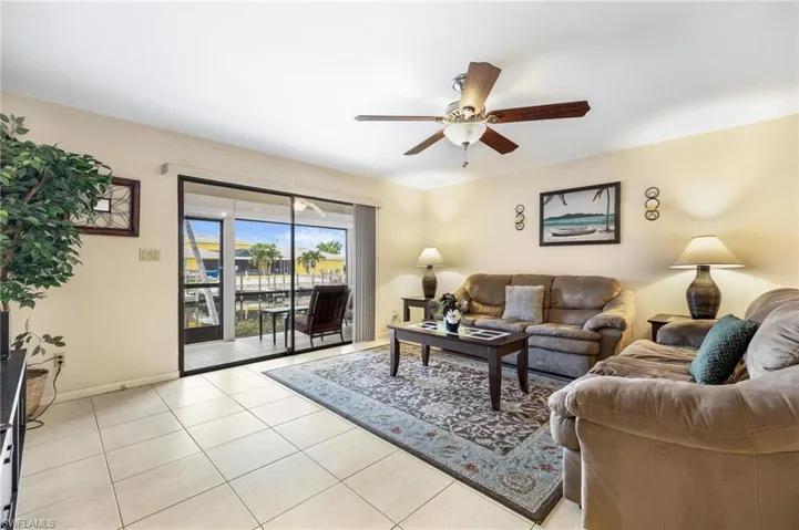 1102 Se 39th Ter # 105, Cape Coral Fl 33904