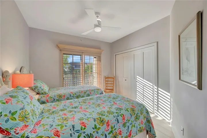 Guest Bedroom 2 with Twin Beds