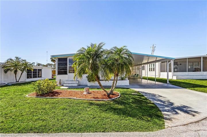 305  Twig N CT, North Fort Myers, FL 33917