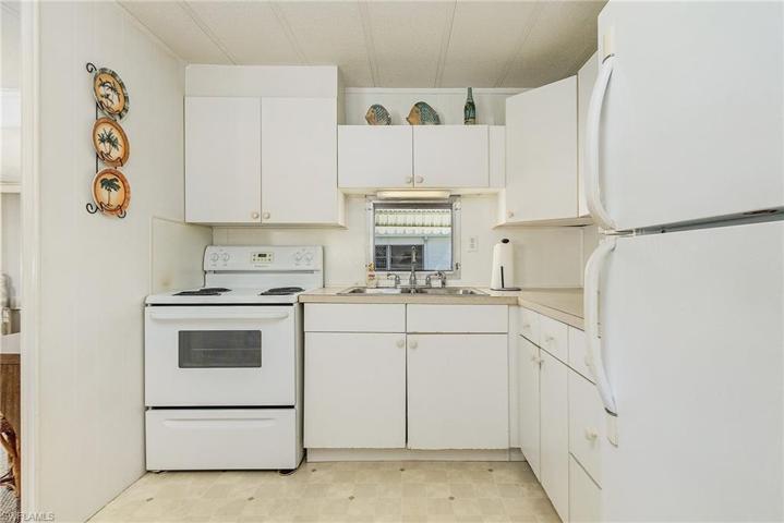 305  Twig N CT, North Fort Myers, FL 33917