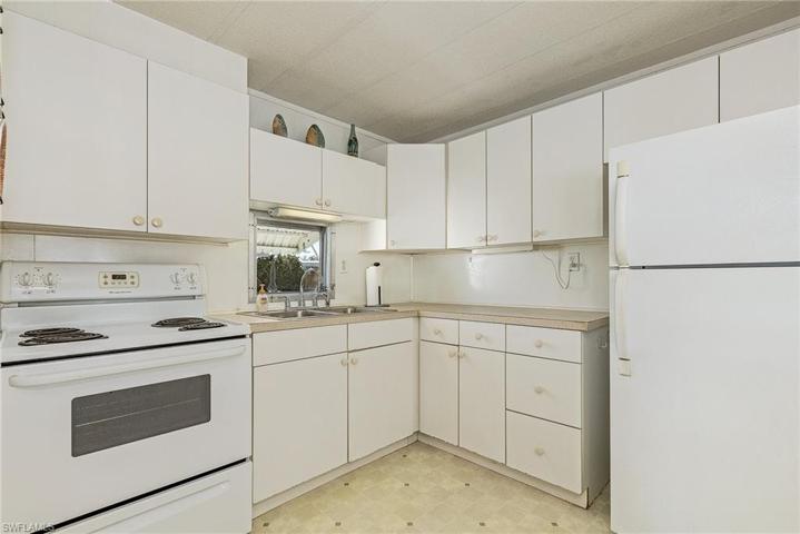305  Twig N CT, North Fort Myers, FL 33917