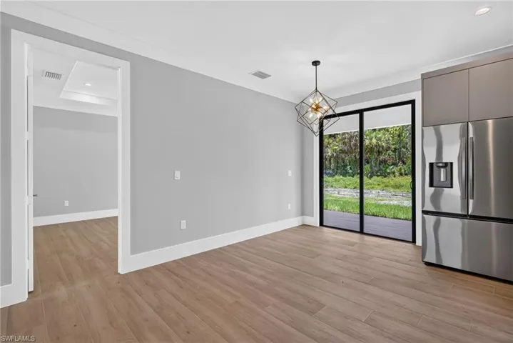 1867 Everglades Blvd N, Naples, Florida 34120