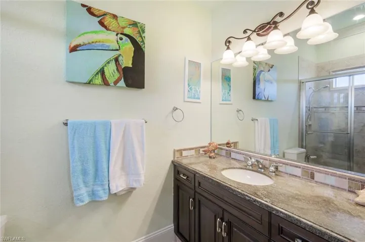 Full bath ensuite for bedroom#3