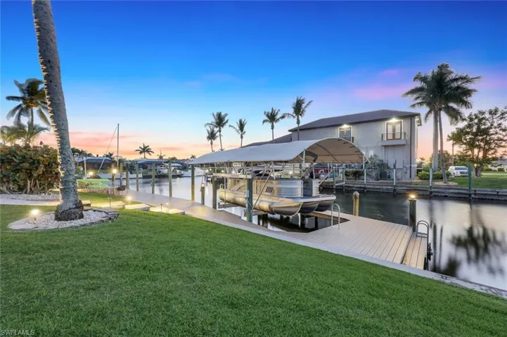 14.000lb boat lift with an additional dinghy/jet ski lift all new electric and gem remote for convenience