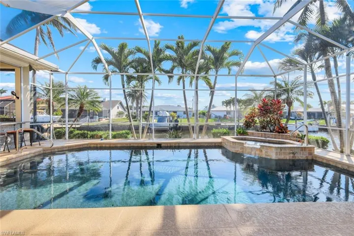 The landscaping in the backdrop gives the tropical feel
