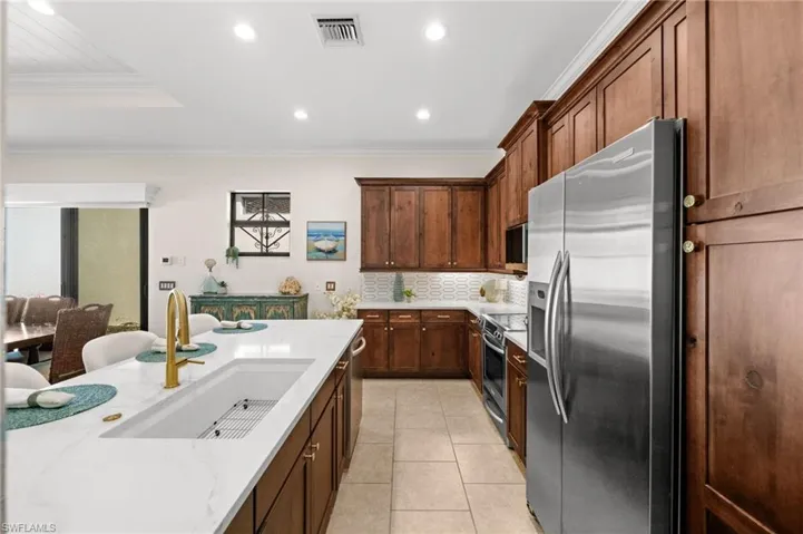 8000  Cordoba  PL, Naples, FL 34113