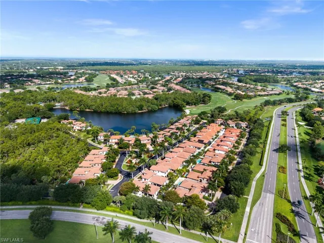 8000  Cordoba  PL, Naples, FL 34113