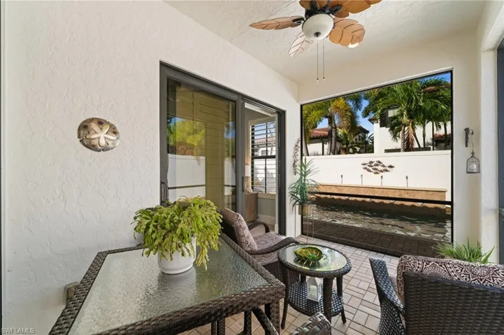 8000  Cordoba  PL, Naples, FL 34113