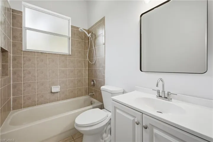 2645 12th Ave Se, Naples, Florida 34117