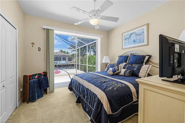 3rd bedroom with access to pool
