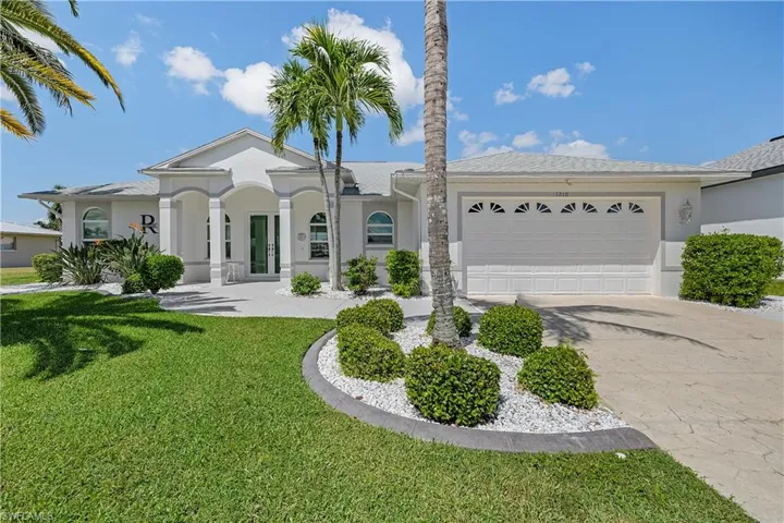 1210 Se 21st Ave, Cape Coral, Florida 33990