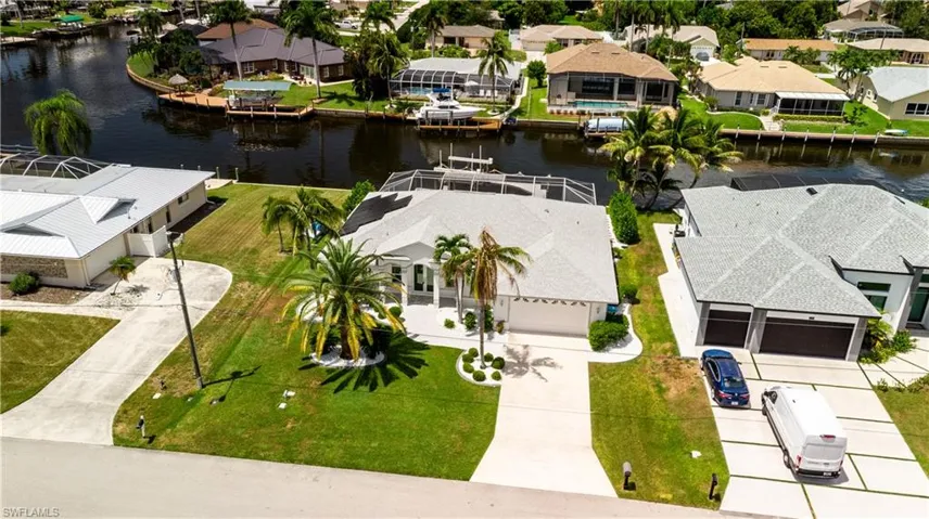 1210 Se 21st Ave, Cape Coral, Florida 33990