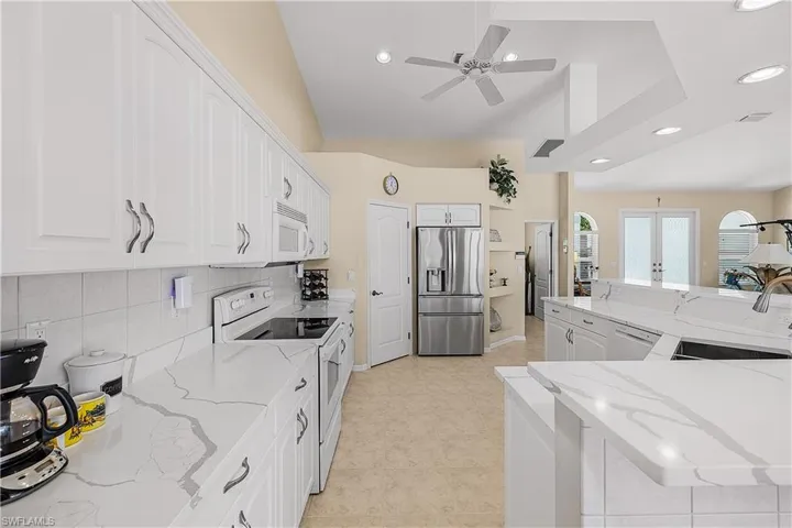 1210 Se 21st Ave, Cape Coral, Florida 33990