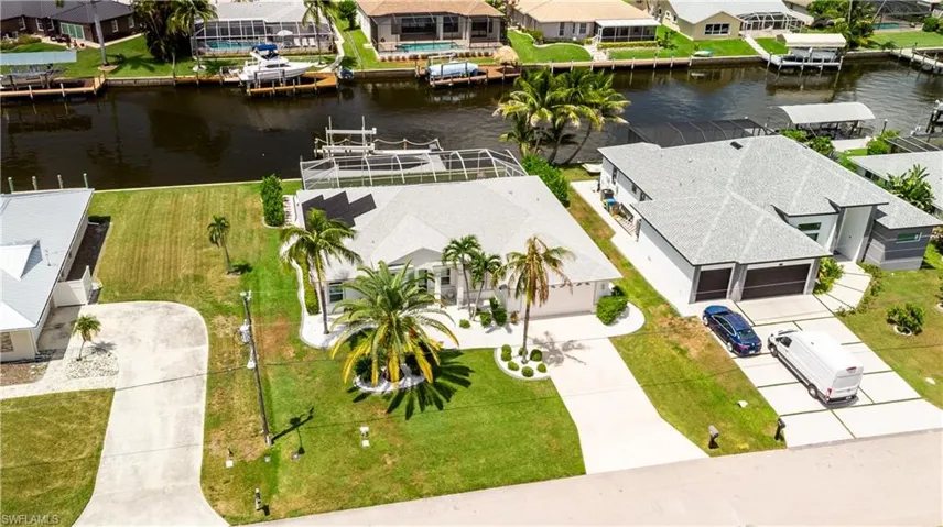 1210 Se 21st Ave, Cape Coral, Florida 33990