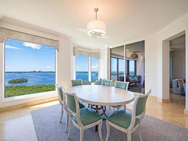Family Room currently set up as Breakfast Room