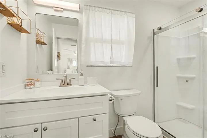 942 Prescott St, Fort Myers Beach, Florida 33931