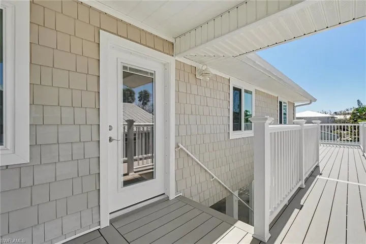 942 Prescott St, Fort Myers Beach, Florida 33931