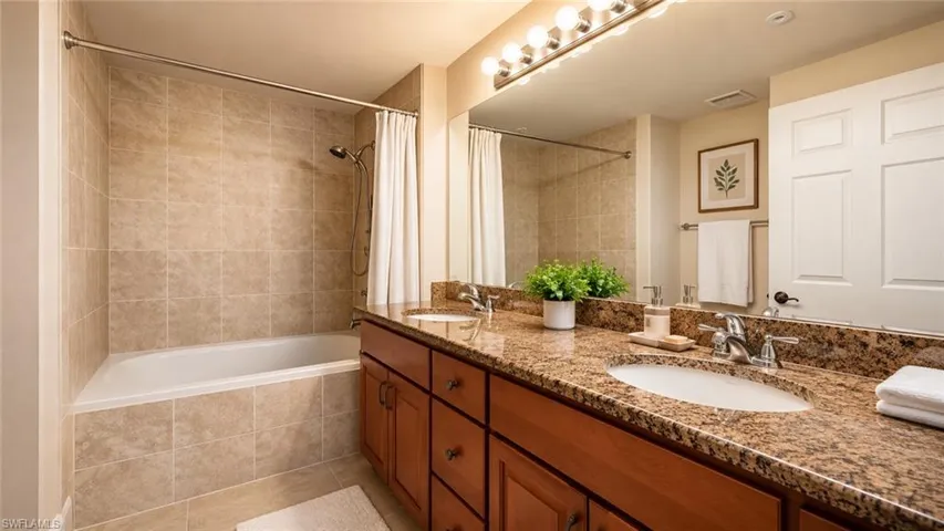 13100 Bella Casa Cir 235, Fort Myers, Florida 33966