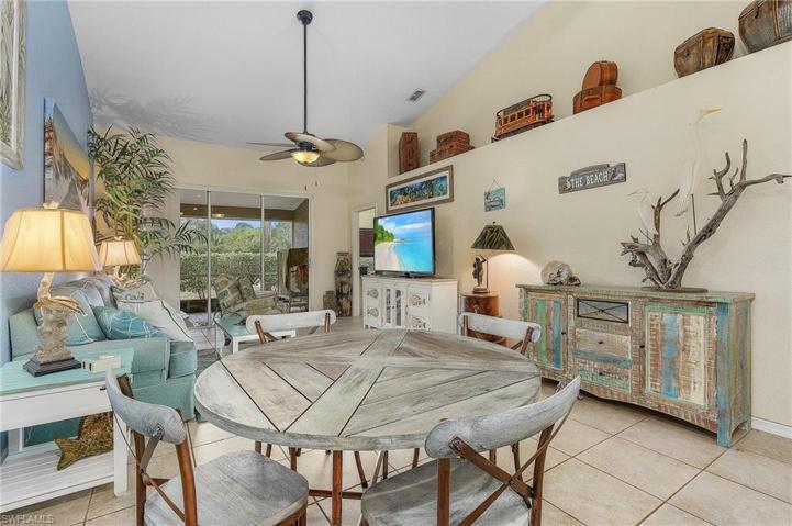 2037  Crown Pointe W BLVD, Naples, FL 34112
