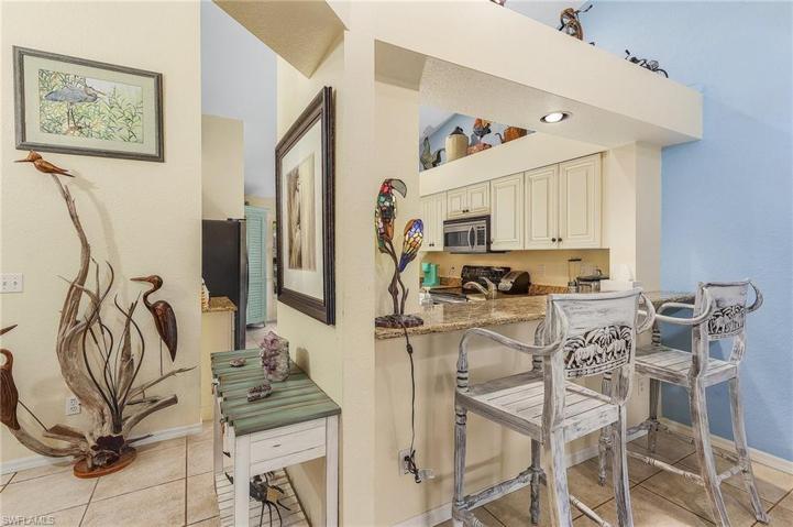 2037  Crown Pointe W BLVD, Naples, FL 34112