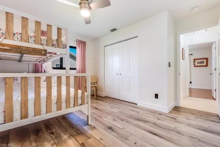 49  Willoughby  DR, Naples, FL 34110